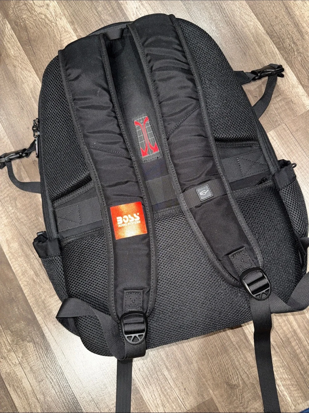 Elite Boss Audio Systems - Black Men's Backpack.